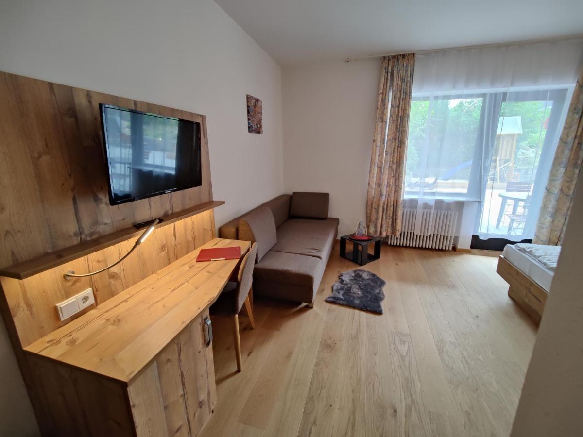 Ferien Vom Ich, Bayerischer Wald, Hotel & Restaurant Neukirchen  المظهر الخارجي الصورة