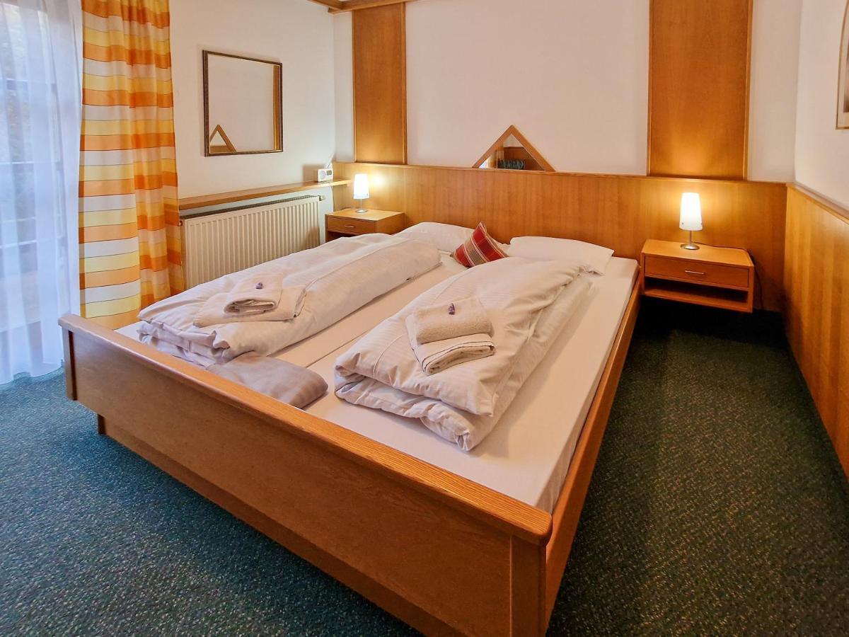 Ferien Vom Ich, Bayerischer Wald, Hotel & Restaurant Neukirchen  المظهر الخارجي الصورة