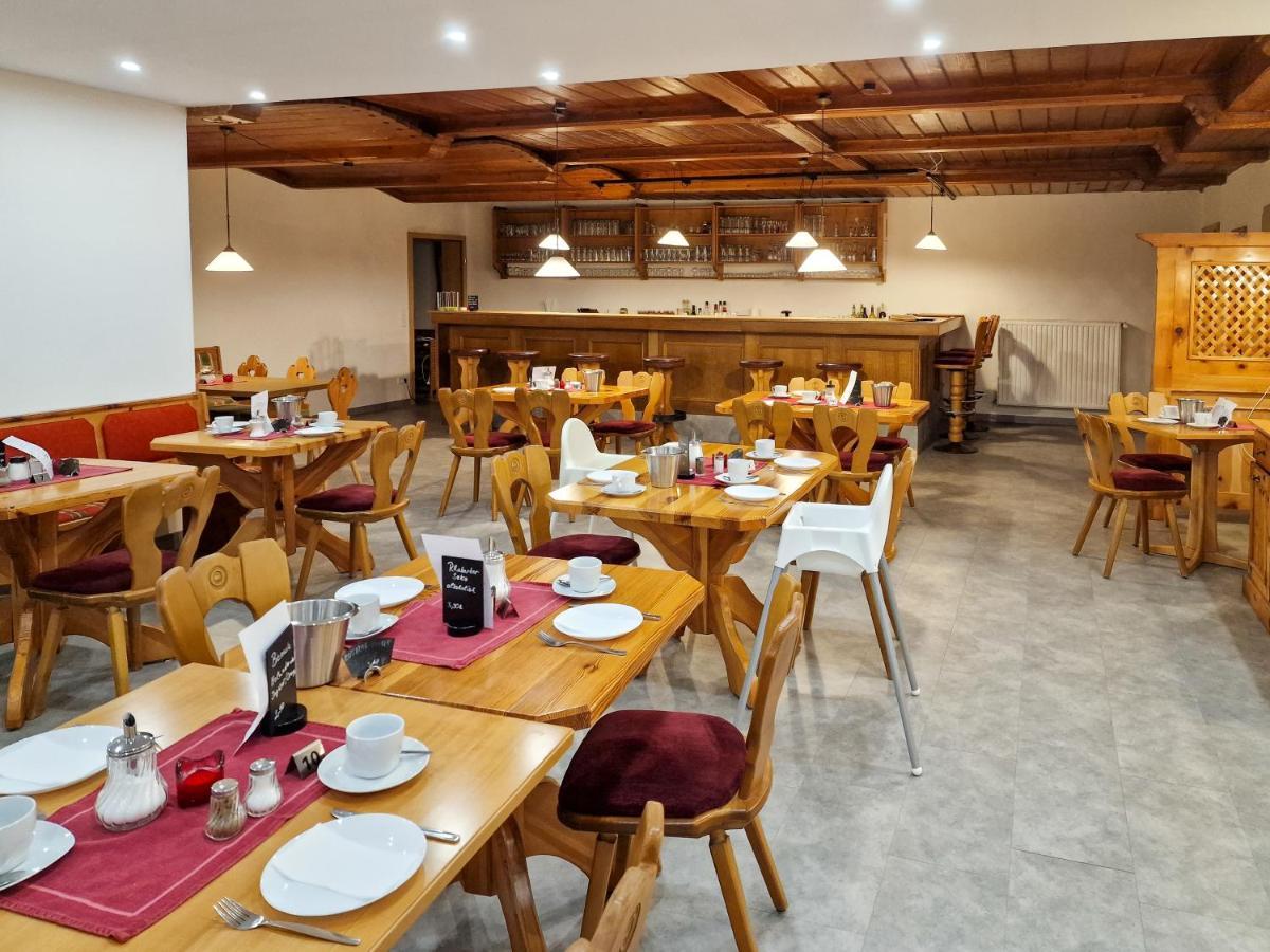 Ferien Vom Ich, Bayerischer Wald, Hotel & Restaurant Neukirchen  المظهر الخارجي الصورة