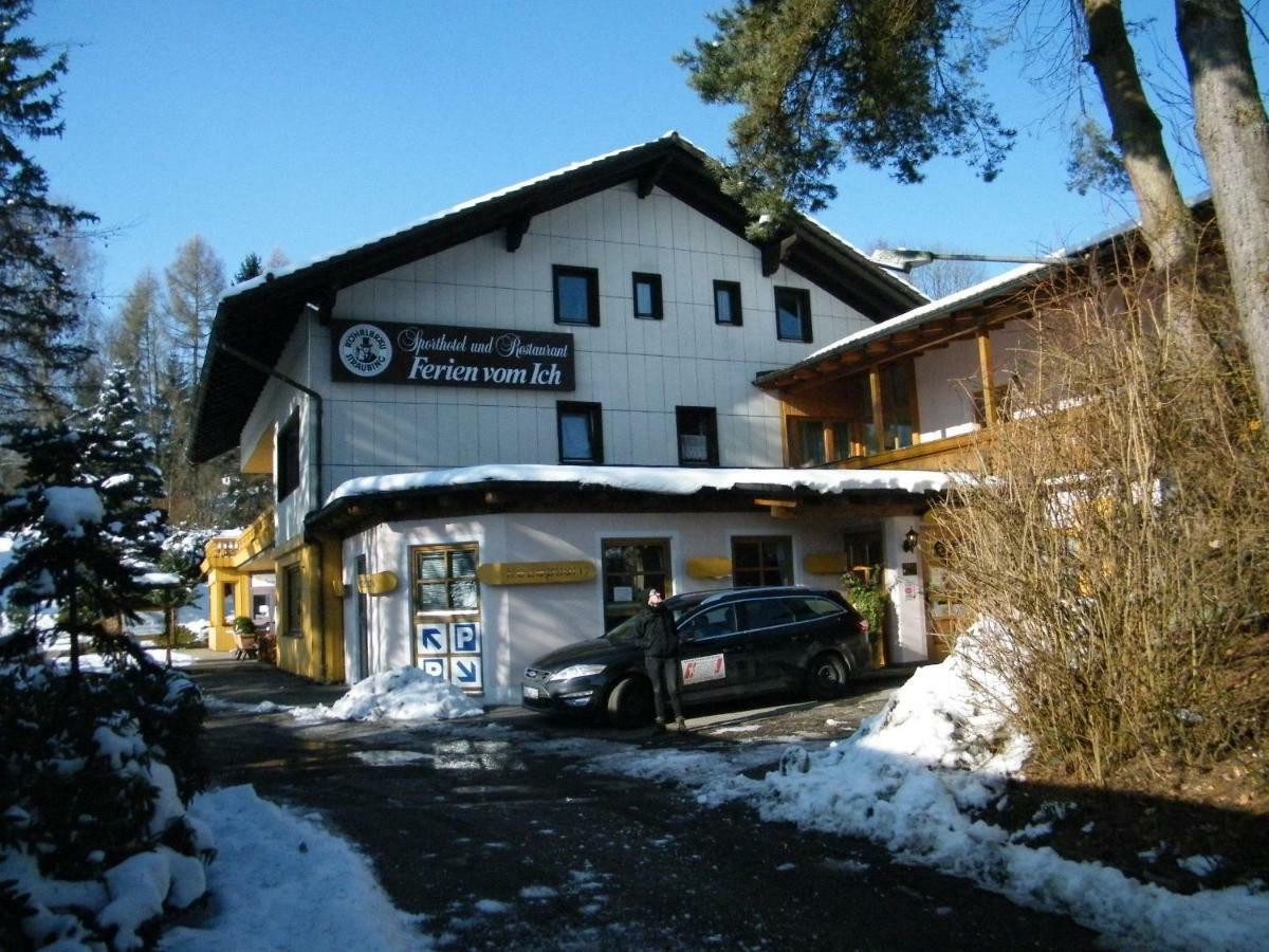 Ferien Vom Ich, Bayerischer Wald, Hotel & Restaurant Neukirchen  المظهر الخارجي الصورة